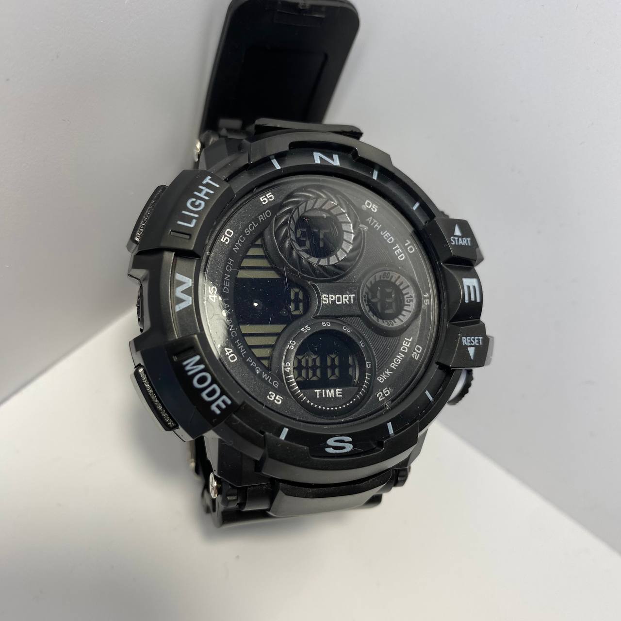 Часы LC1401 наручные электронные черный SPORT